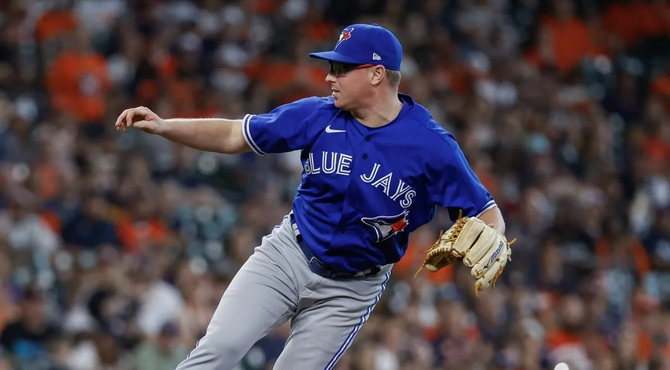 Seattle Mariners non-tender former Toronto Blue Jays pitcher, now a free agent