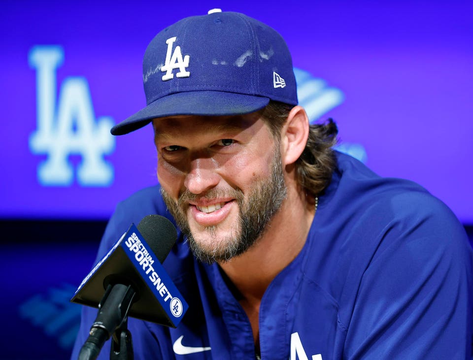 San Francisco Giants v Los Angeles Dodgers