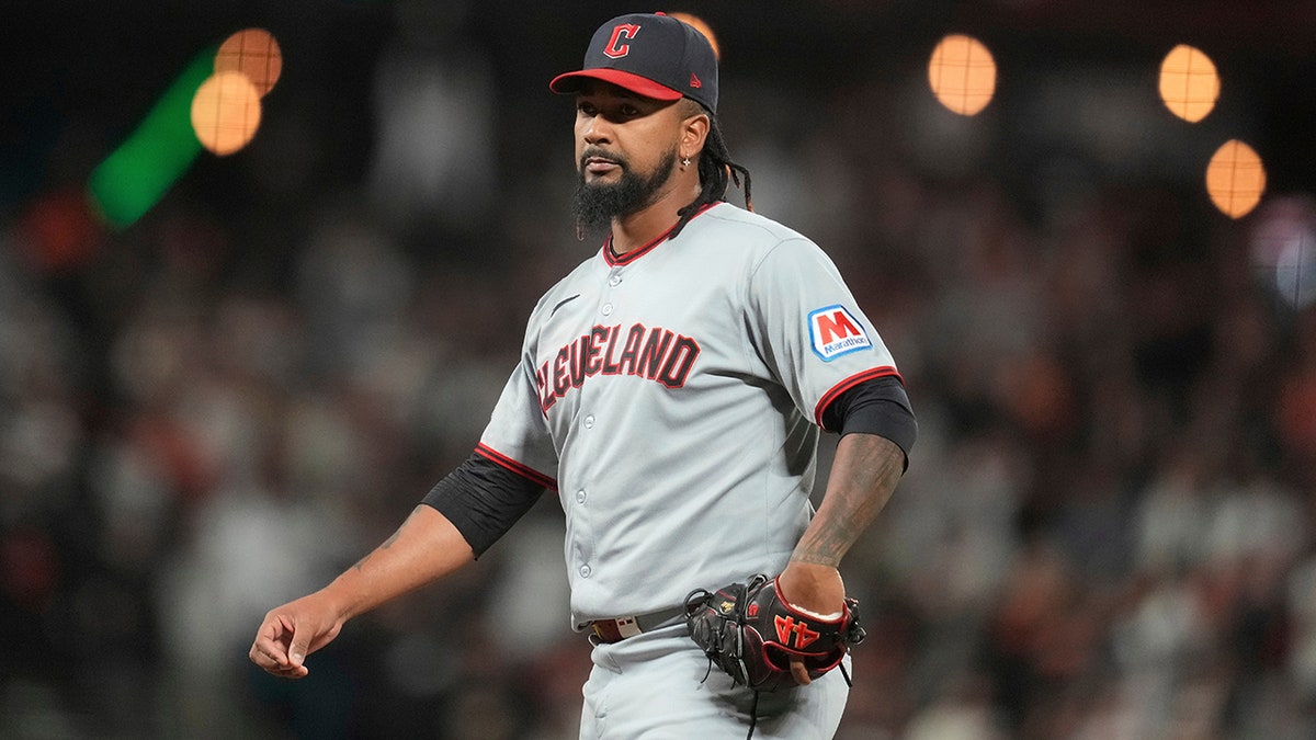 Emmanuel Clase vs the Giants