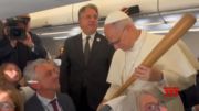 CBS News correspondent surprises Pope Leo with White Sox baseball bat gift (Video)