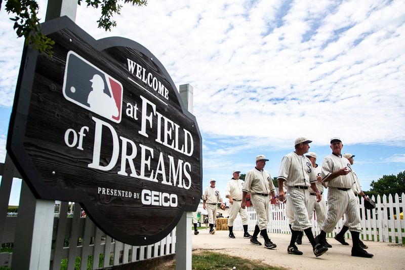 Twins, Phillies to meet in 2026 Field of Dreams game | 104.1 WIKY