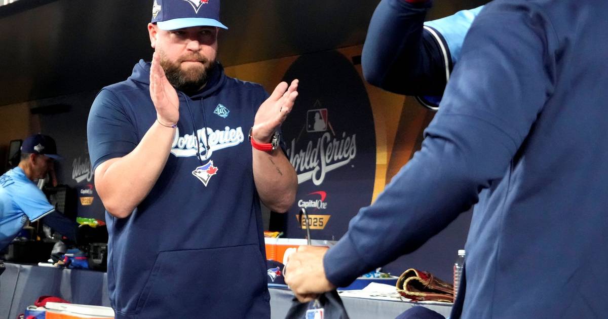 Toronto Blue Jays fans shocked after MLB snubs manager John Schneider