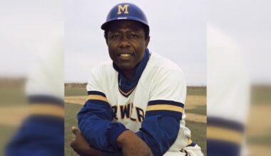 November 2, 1974 - Brewers trade for Hank Aaron