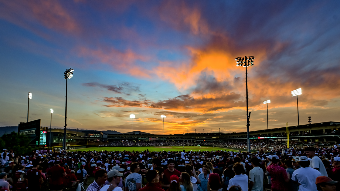 12 NCAA Tournament Teams, 18-Game Homestand Highlight Razorbacks’ 2026 Schedule