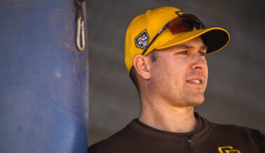 San Diego Padres name longtime reliever Craig Stammen manager