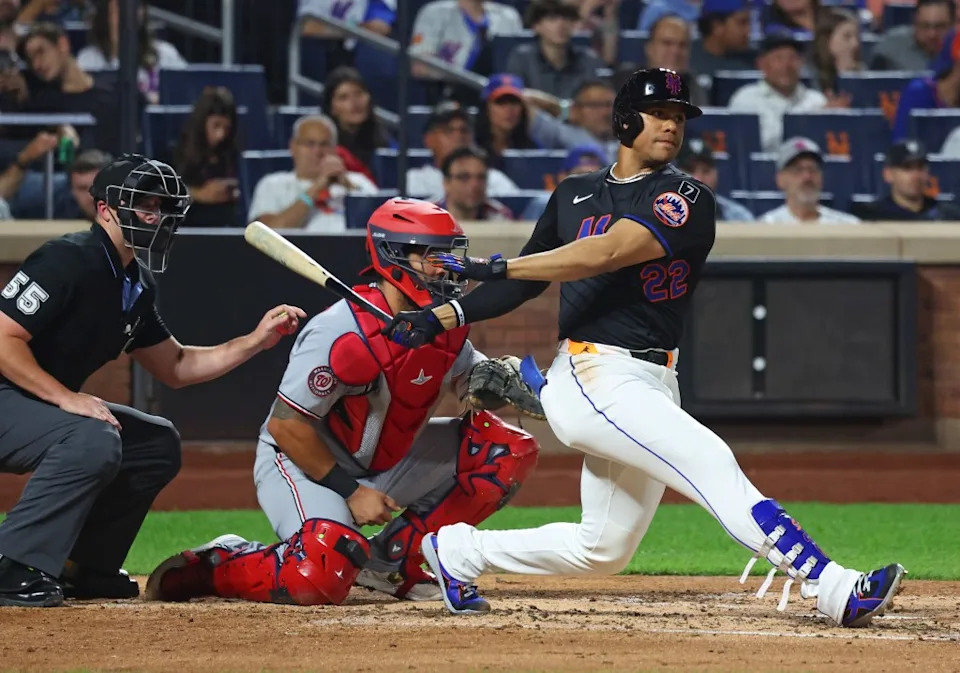 Juan Soto #22 of the New York Mets hits a single against the Nationals. Robert Sabo for NY Post