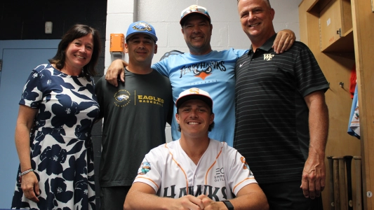 Staten Island FerryHawks closer Tanner Andrews poses with is family after having his contract selected by the Minnesota Twins.