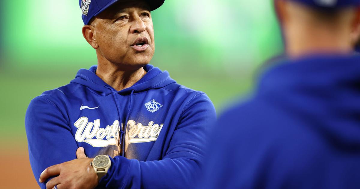 Dave Roberts issues World Series challenge to slumping Dodgers batters: ‘Compete and fight’ | National Sports