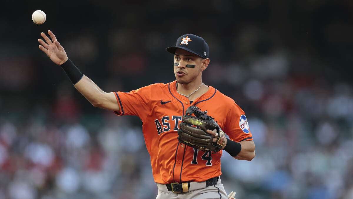 Mauricio Dubón Named Rawlings Gold Glove Award Winner | SportsTalk 790