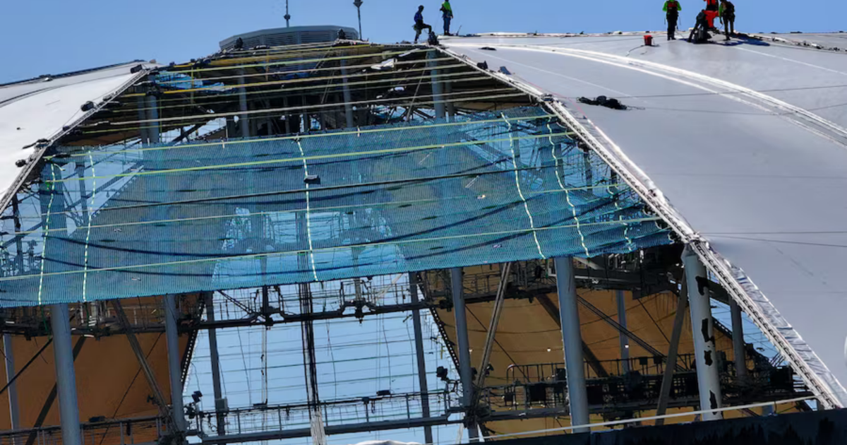 Tropicana Field roof closer to completion as Rays plan 2026 season | St. Petersburg