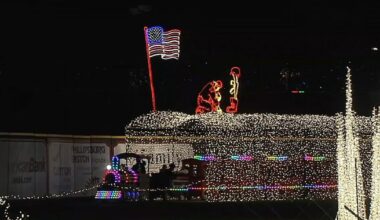'Feel like a kid again': IronPigs' Illumination previewers say team hit home run with holiday lights | Allentown Area
