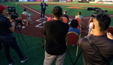 The Dune of Dreams: Upstart league Baseball United hosts inaugural game in Dubai with its own rules | National News