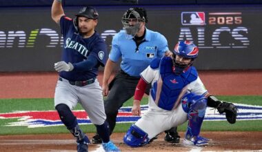 Josh Naylor credits Seattle Mariners clubhouse dog Tucker for making him feel at home | MLB