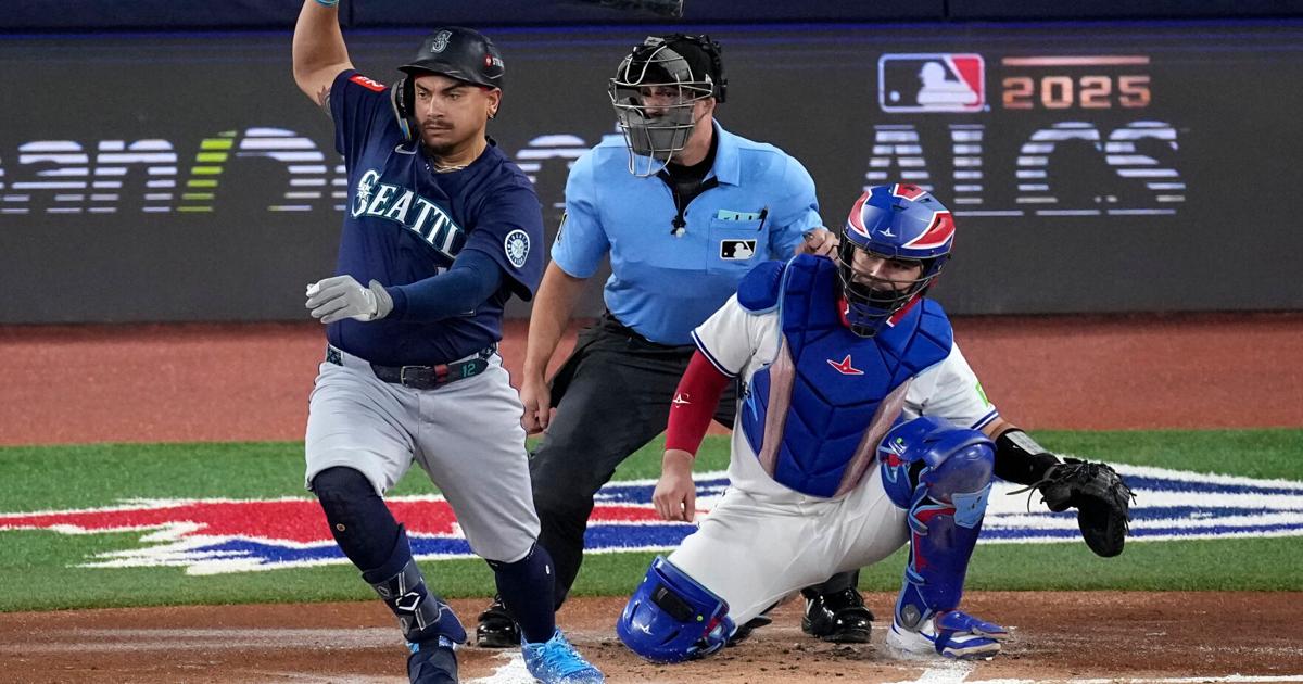 Josh Naylor credits Seattle Mariners clubhouse dog Tucker for making him feel at home | MLB