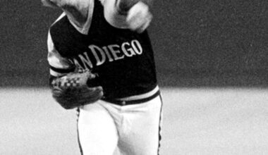 Randy Jones, San Diego Padres' first Cy Young Award winner, dies at 75 | Region