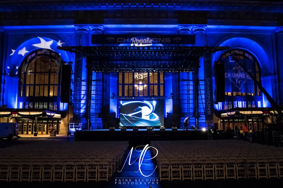 Shot of the Union Station the night before the parade – Paine Studios Photography