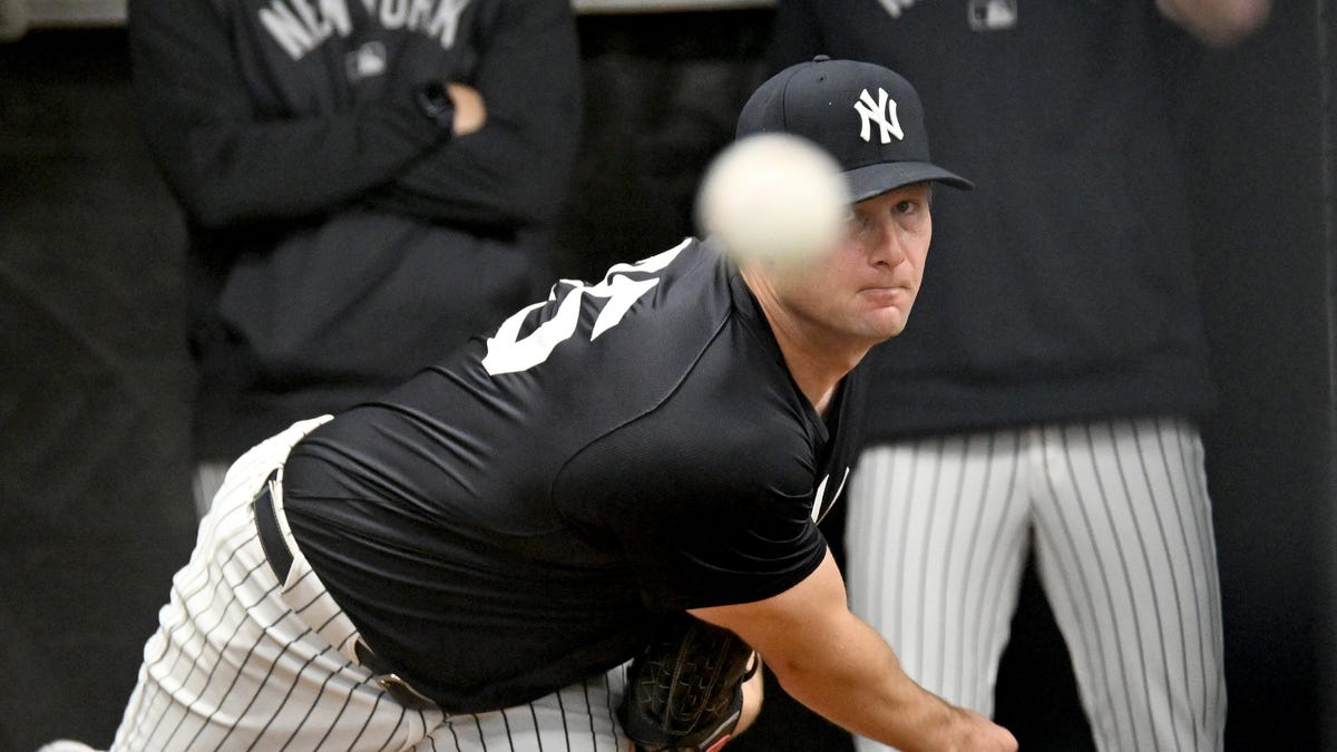 Yankees roster 2026 predictions for trades and free agency