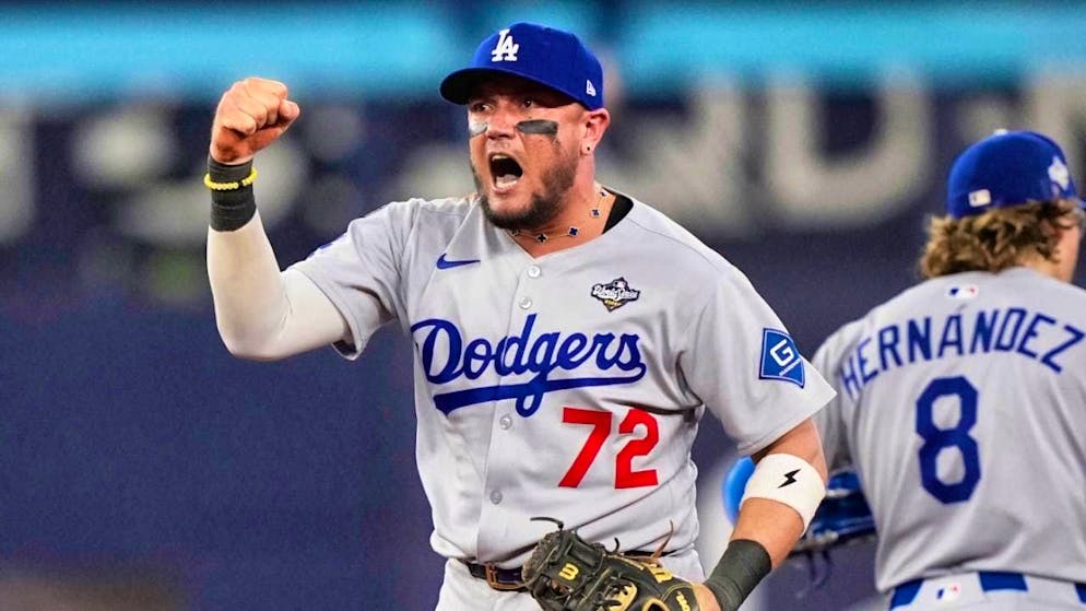 Miguel Rojas is jubilant. He forces game 7 with the Dodgers
