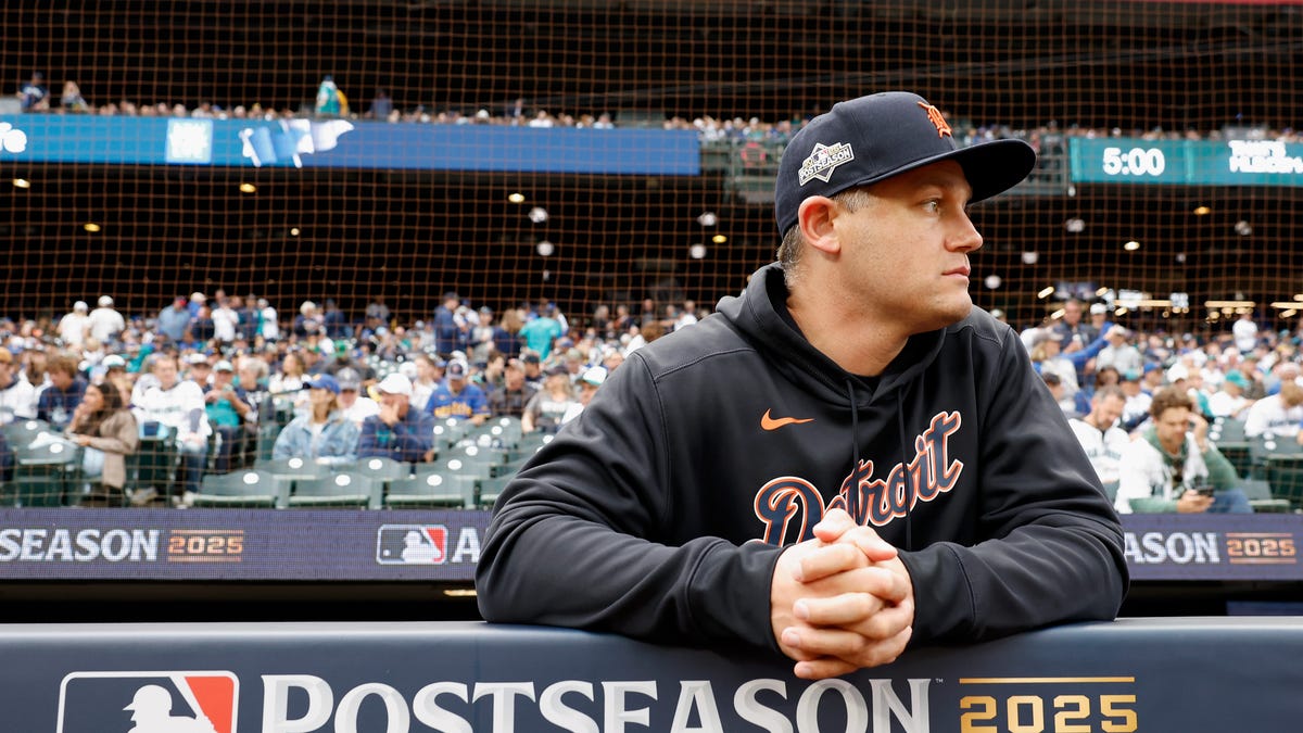 Detroit Tigers decline options on Paul Sewald and Jose Urquidy, claim reliever from Pirates