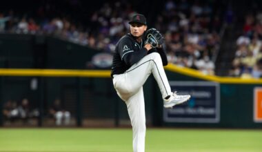 Diamondbacks add 4 prospects to 40-man, DFA homegrown pitcher