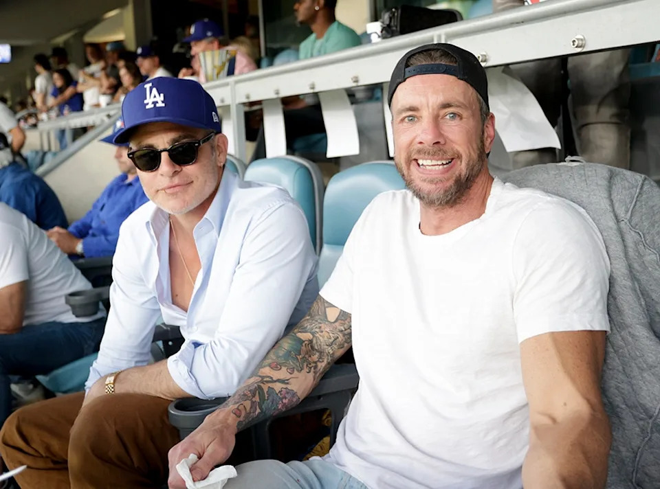 <p>Chris Pine & Dax Shepard&nbsp;</p>