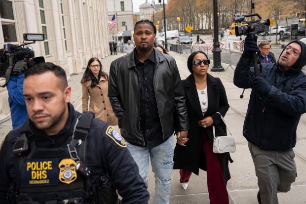 Cleveland Guardians' Luis Ortiz arrives at Brooklyn federal court, Wednesday, Nov. 12, 2025, in New York. (AP Photo/Yuki Iwamura)