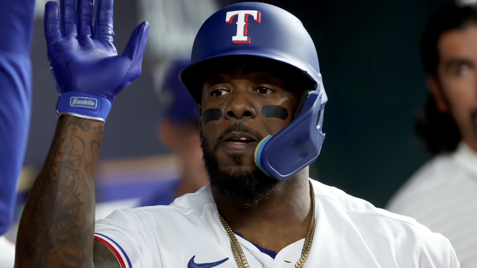 Rangers are trying to trade 2 former All-Stars
