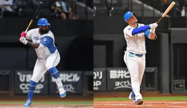 Hokkaido Nippon-Ham Fighters player Reyes (left) Ariel Martínez (right) [Photo: Courtesy of the team]