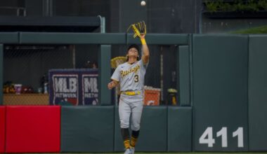 Pirates Place Ji Hwan Bae, Liover Peguero on Waivers