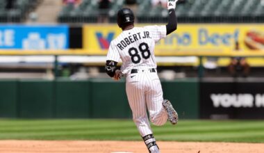 Chicago White Sox exercise CF Luis Robert Jr.'s option for 2026