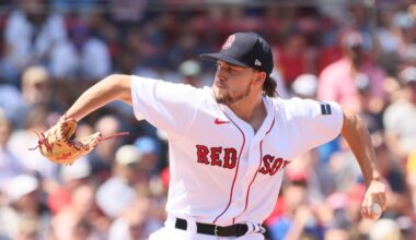 Chicago White Sox make trades, set 40-man roster Tuesday