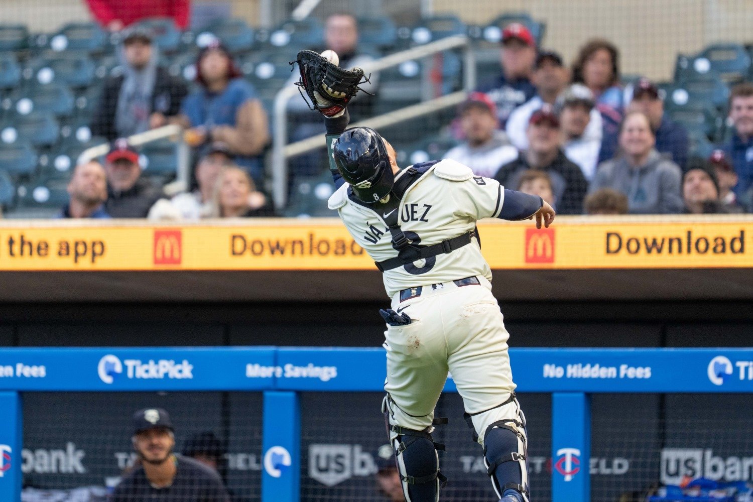 Could the Twins Bring Back Christian Vázquez as Their Backup Catcher? - Twins