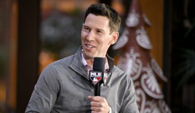 Red Sox Reportedly Looking To Trade Market For Top-Tier Starting Pitcher