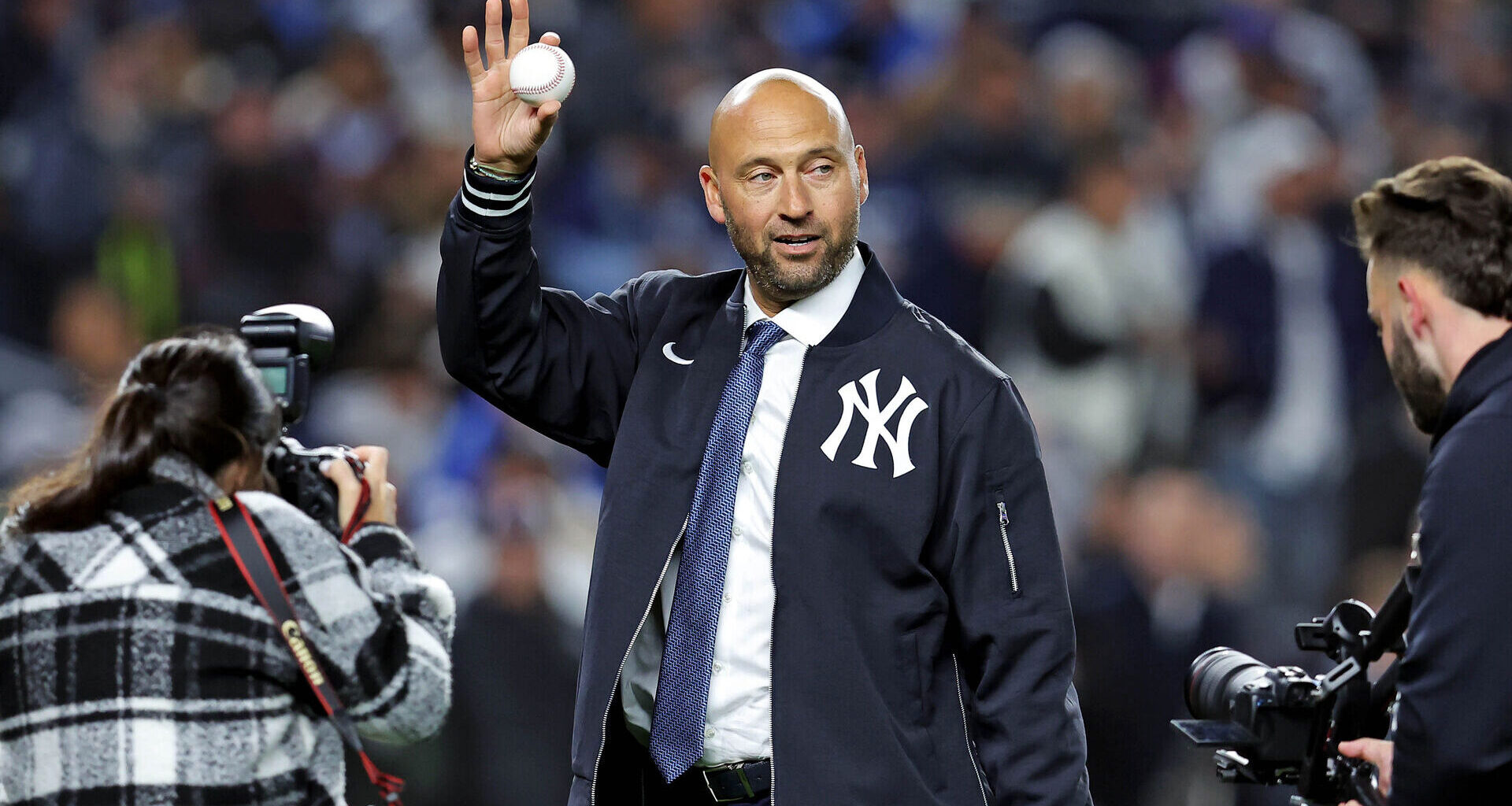 Derek Jeter Compares College Football Rivalry to Red Sox-Yankees