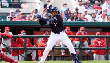 Brewers Sign Eddys Leonard To Minor League Deal