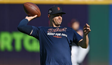 Seattle Mariners Paul Sewald...