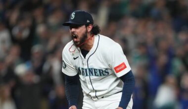 Seattle Mariners exercise $7M option on closer Andres Munoz
