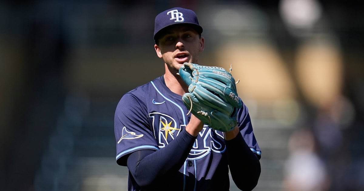 Minnesota Twins acquire reliever Eric Orze in trade with Tampa Bay Rays for minor leaguer to begin bullpen rebuild