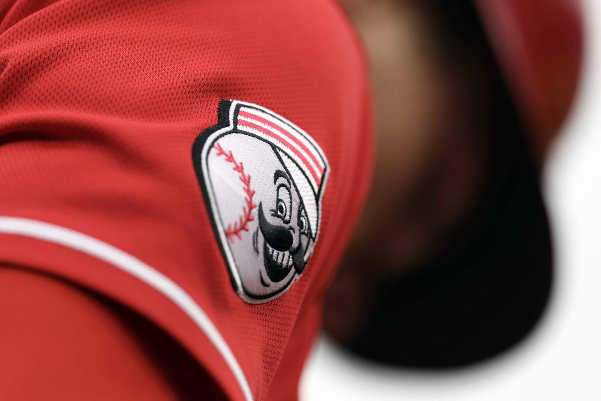 Reds announce several coaching staff changes, including promotion of Mike Napoli