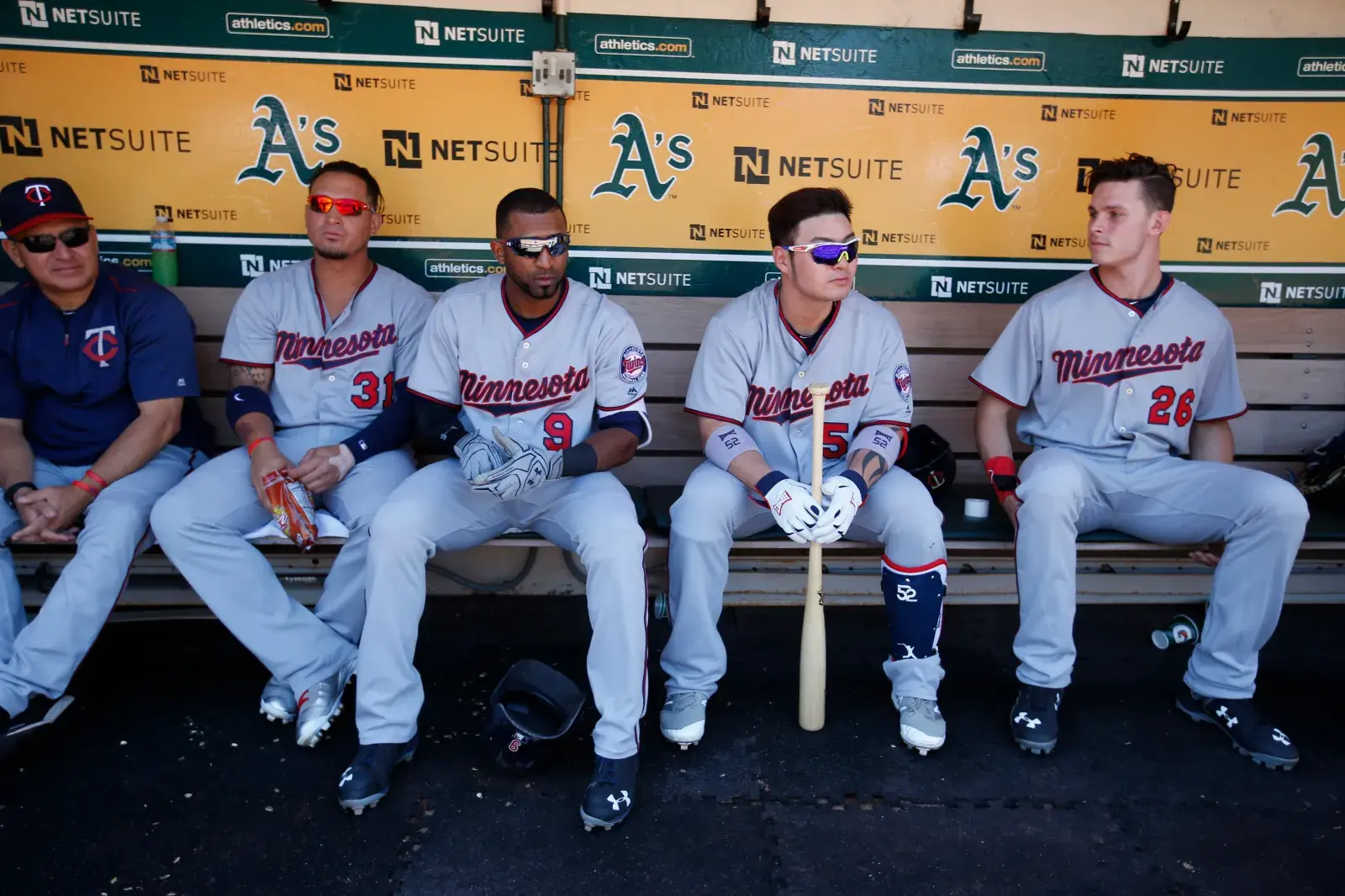 Byung-Ho Park retires