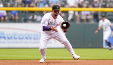 Rockies Decline Mutual Option On Kyle Farmer