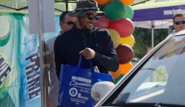 Mookie Betts & Los Angeles Dodgers Foundation Hosting Thanksgiving Event