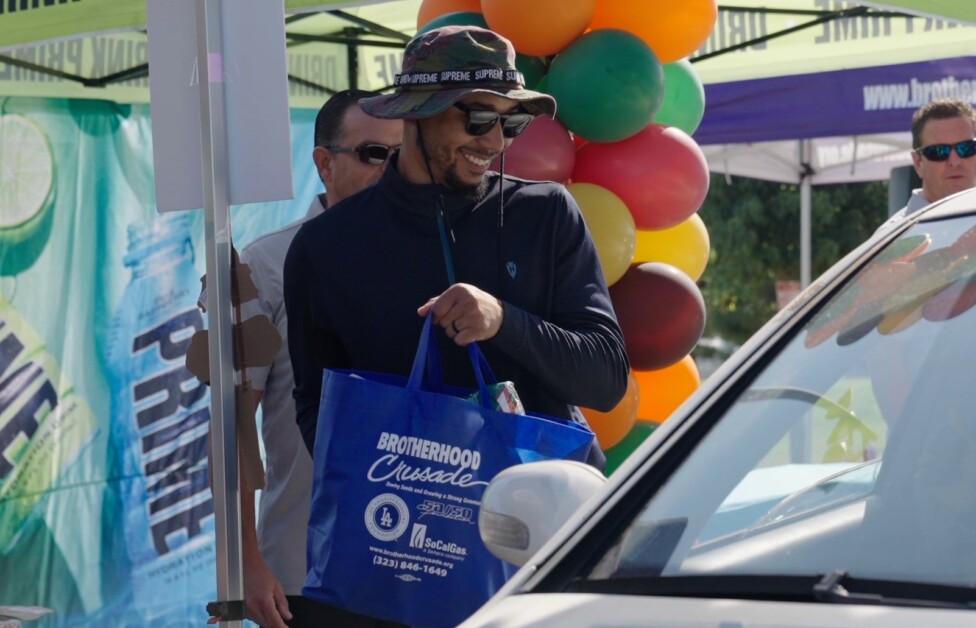 Mookie Betts & Los Angeles Dodgers Foundation Hosting Thanksgiving Event