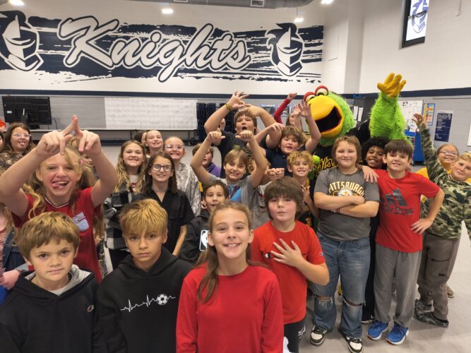 Pirate Parrot Steals Show in Gym Class at Central Elementary in Moundsville | News, Sports, Jobs