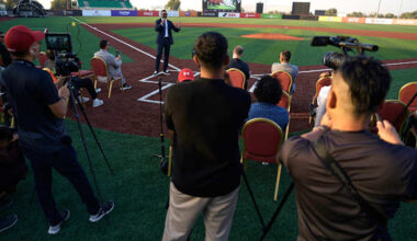 Upstart league Baseball United hosts inaugural game in Dubai with its own rules