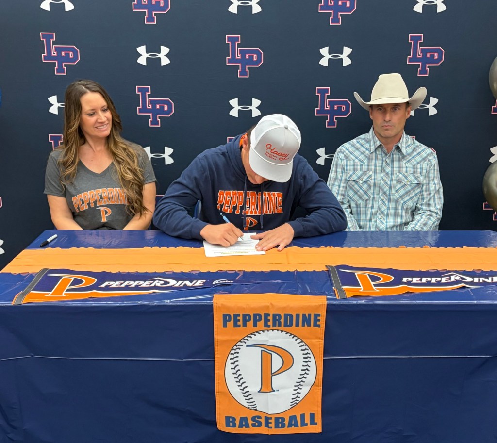 Las Plumas baseball’s Wyatt Denton signs with D-I Pepperdine University – Oroville Mercury-Register