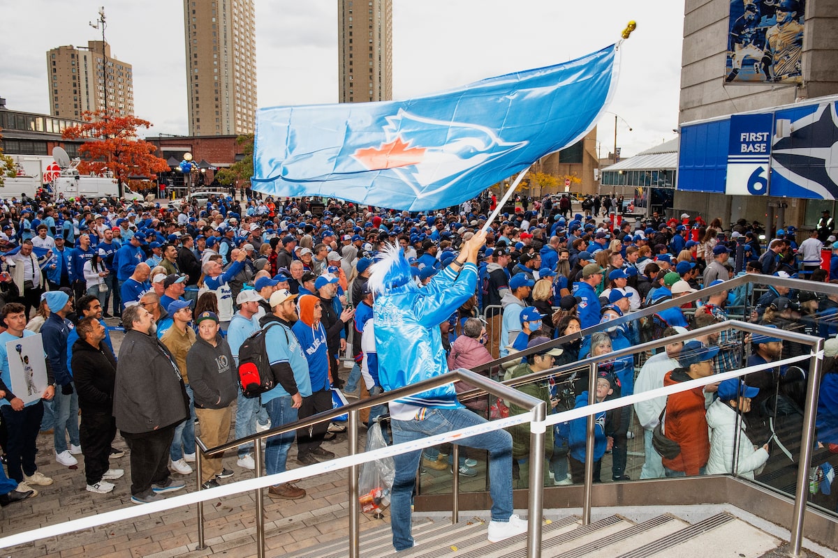 Live updates: Toronto Blue Jays take on L.A. Dodgers in Game 7 of the World Series tonight
