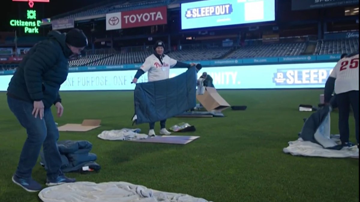 Phillies legends, fans to sleep out at at the ball park to raise money in support of homeless youth – NBC10 Philadelphia