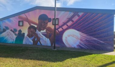 New mural unveiled at Nashville park honoring legendary Negro League baseball player