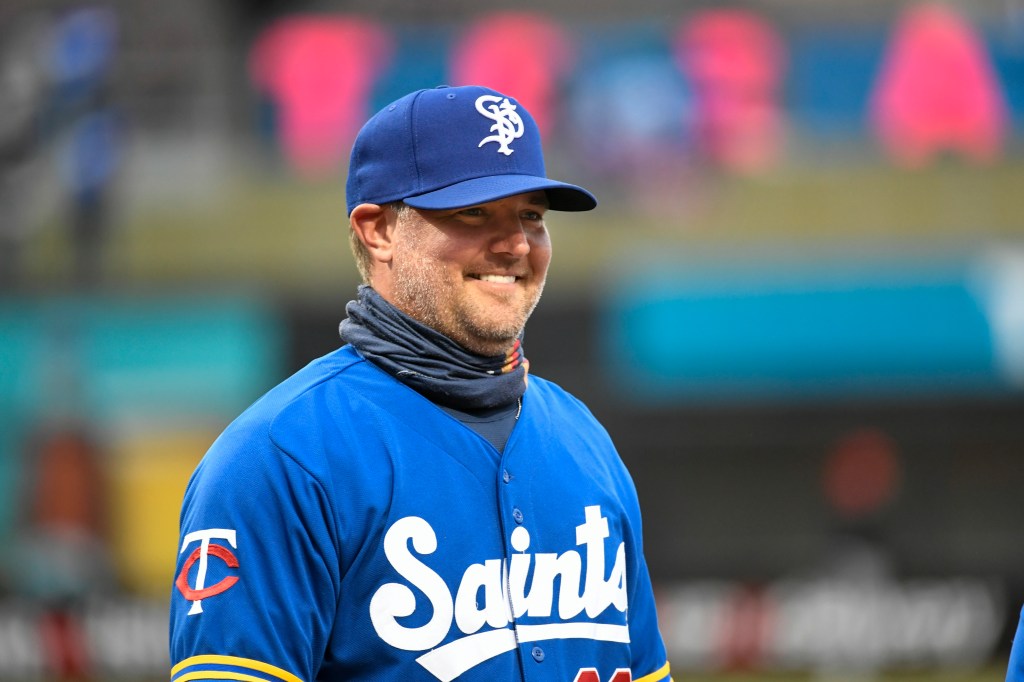 Twins finalize new coaching staff